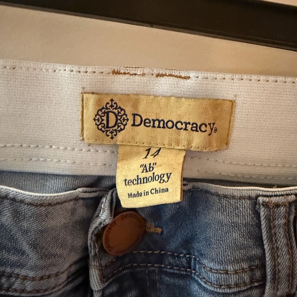 Democracy Light Blue Boyfriend Jeans - Picture 2 of 4